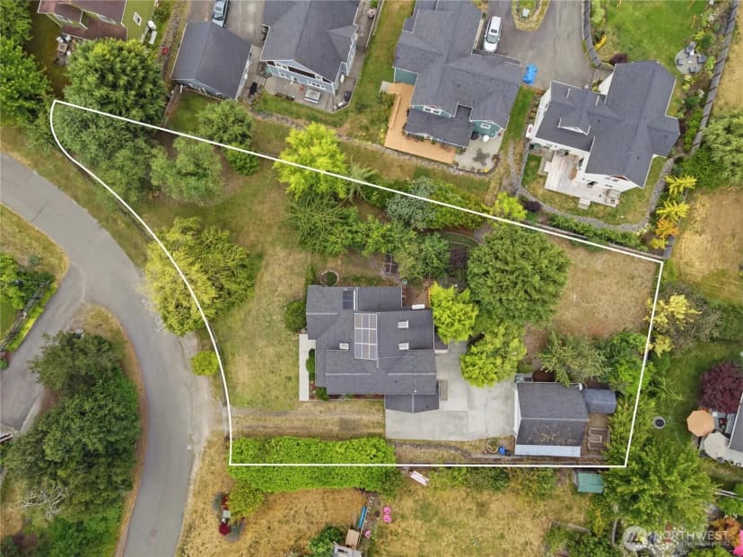 Property photo for 2484 Soundview Drive Ne, Bainbridge Island photo 39