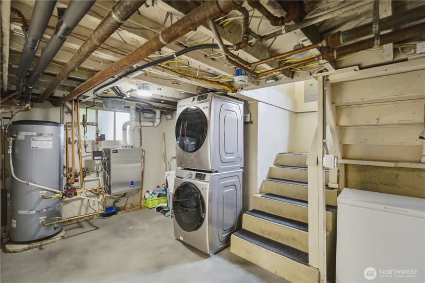 Property photo for 2412 2nd Avenue W, Seattle photo 25