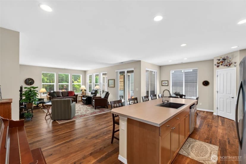 Property photo for 8551 Vashon Drive Ne, Lacey photo 9