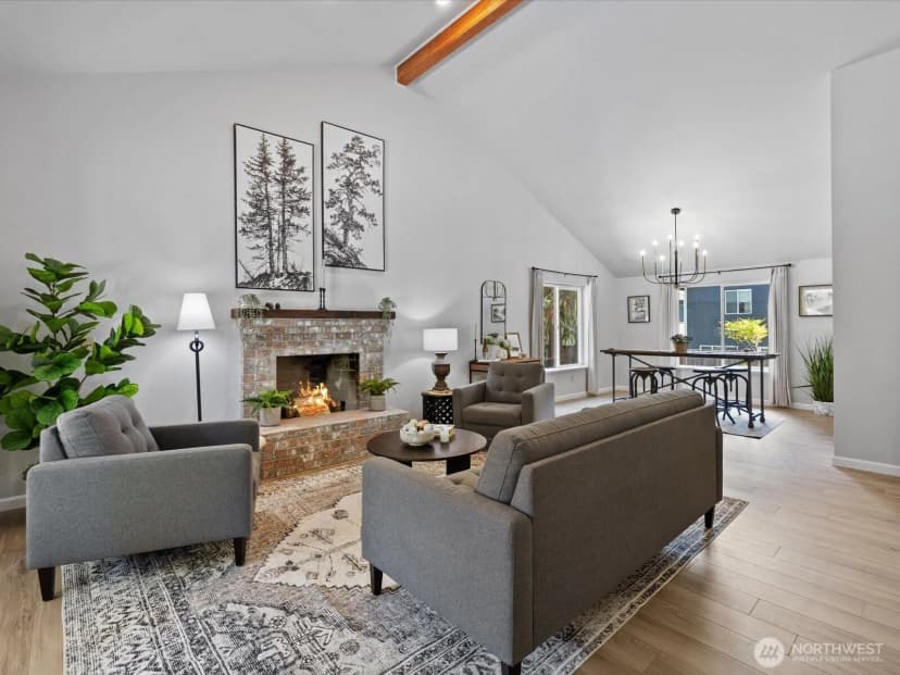 Property photo for 15931 2nd Place W, Lynnwood photo 2