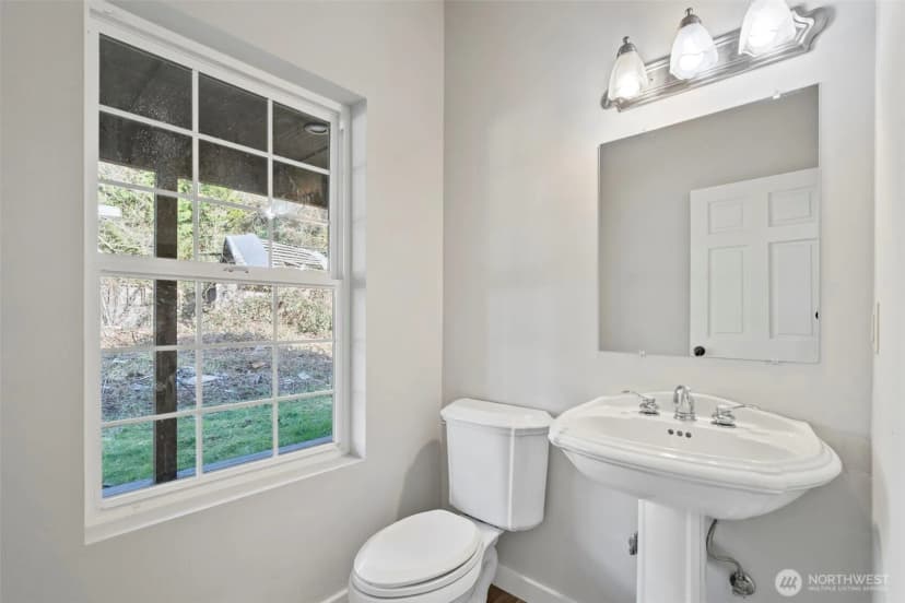 Property photo for 5871 Wa-508, Morton photo 17
