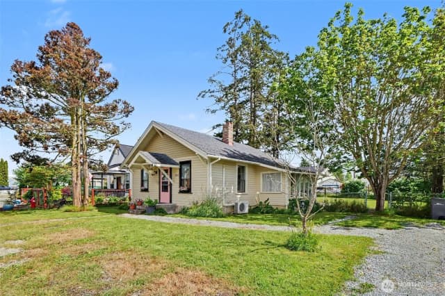 Property photo for 10002 272nd Street Nw, Stanwood photo 4