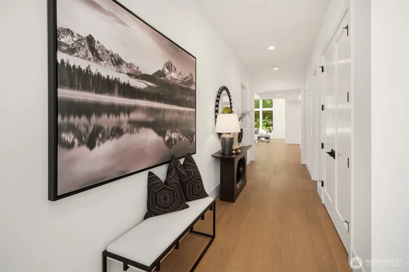 Property photo for 16711 Ne 16th Place, Bellevue photo 19