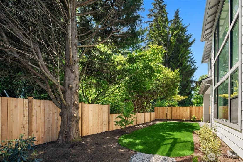 Property photo for 16711 Ne 16th Place, Bellevue photo 32