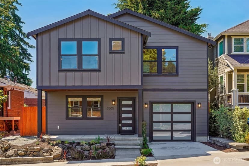 Property photo for 6505 44th Avenue Ne, Seattle
