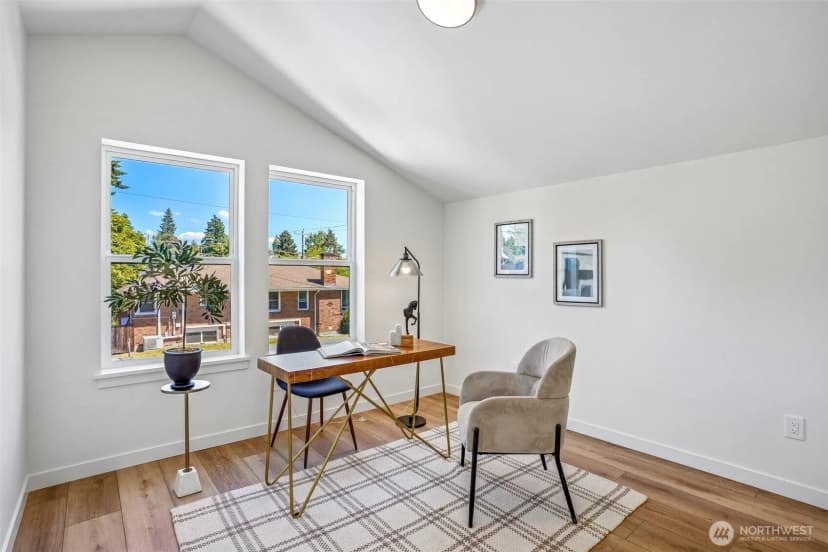 Property photo for 6505 44th Avenue Ne, Seattle photo 19