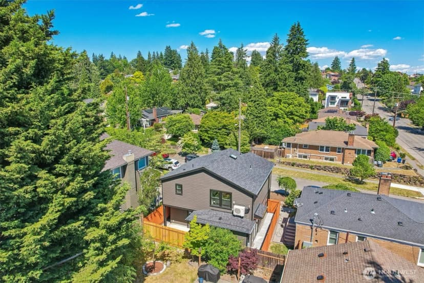 Property photo for 6505 44th Avenue Ne, Seattle photo 33