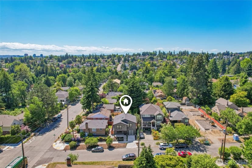Property photo for 6505 44th Avenue Ne, Seattle photo 30