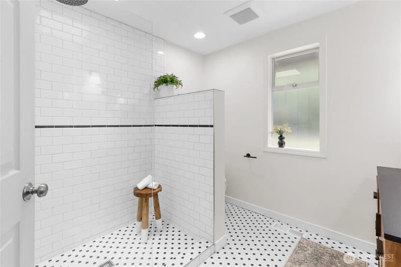 Property photo for 11220 Ne Parkhill Place, Bainbridge Island photo 28