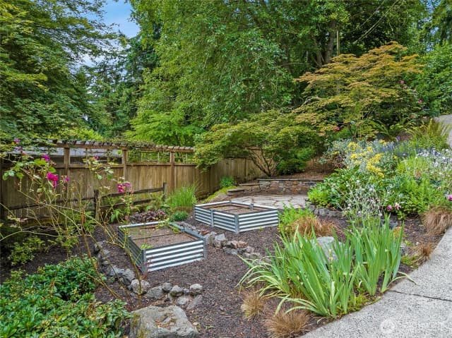 Property photo for 11220 Ne Parkhill Place, Bainbridge Island photo 4