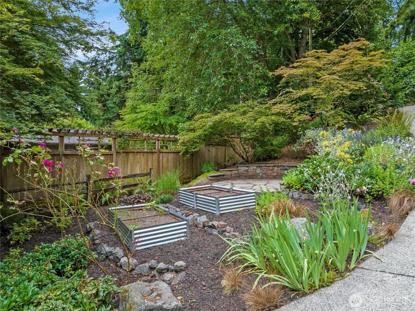 Property photo for 11220 Ne Parkhill Place, Bainbridge Island photo 4