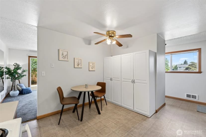Property photo for 12414 Se 272nd Place #d, Kent photo 10