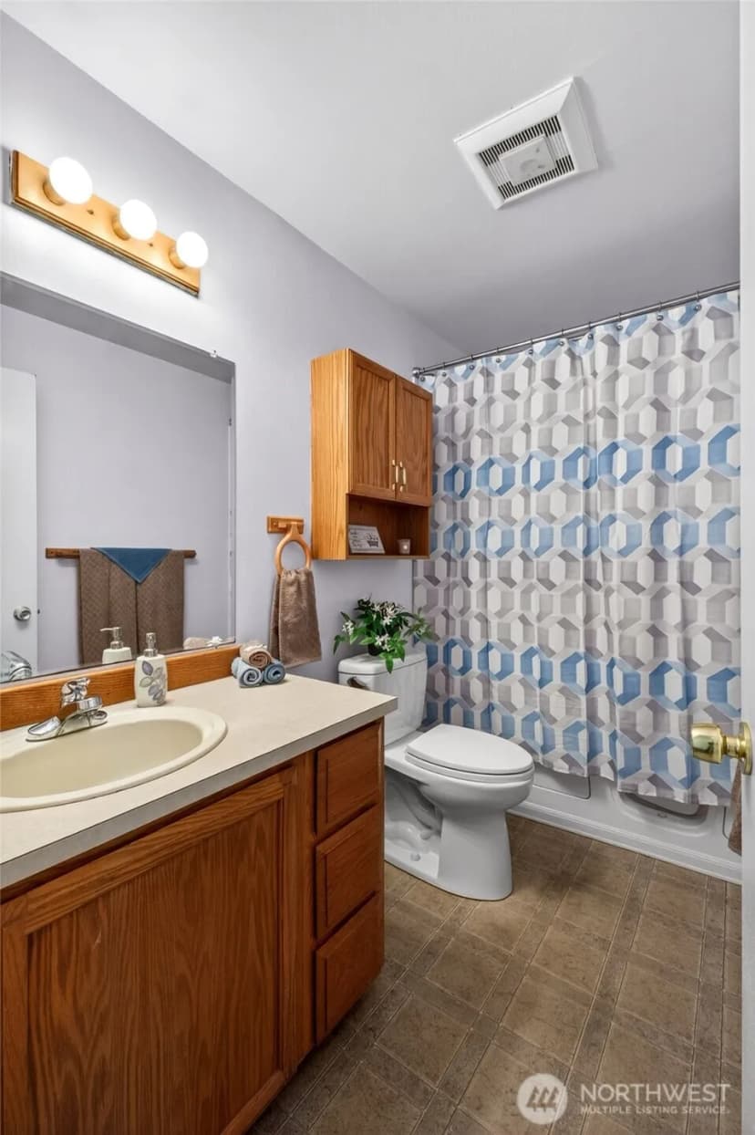 Property photo for 12414 Se 272nd Place #d, Kent photo 23