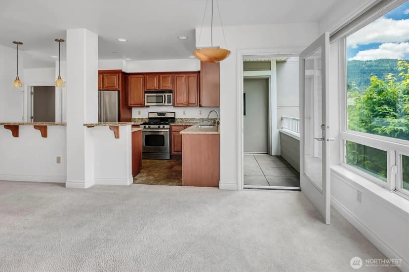 Property photo for 275 E Sunset Way #1a, Issaquah photo 8