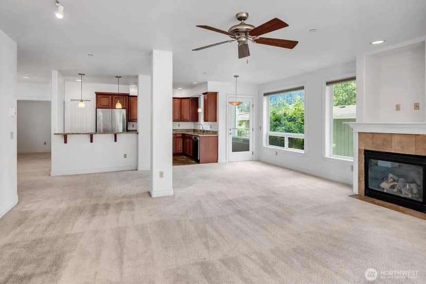 Property photo for 275 E Sunset Way #1a, Issaquah photo 7