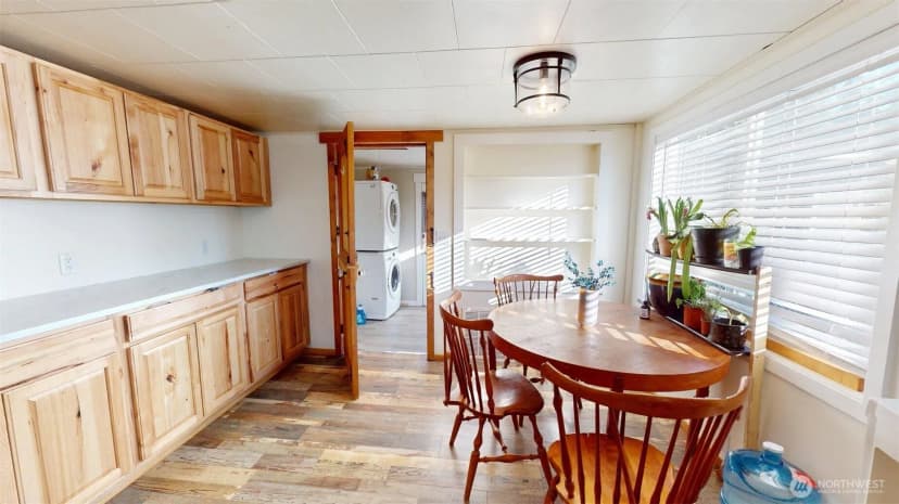 Property photo for 2124 Woburn Street, Bellingham photo 17