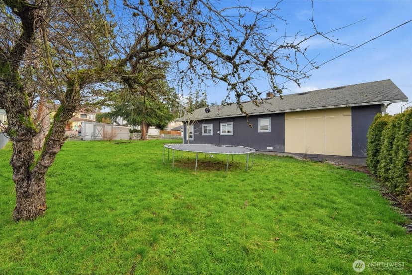 Property photo for 2124 Woburn Street, Bellingham photo 37