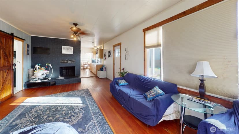 Property photo for 2124 Woburn Street, Bellingham photo 12