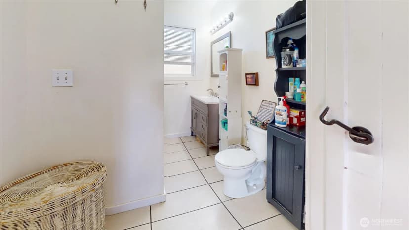 Property photo for 2124 Woburn Street, Bellingham photo 19