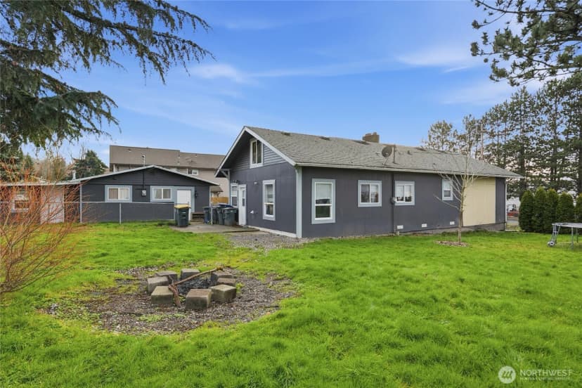 Property photo for 2124 Woburn Street, Bellingham photo 24