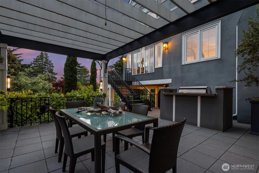 Property photo for 3715 47th Place Ne, Seattle photo 34