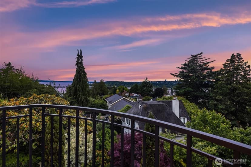 Property photo for 3715 47th Place Ne, Seattle photo 20