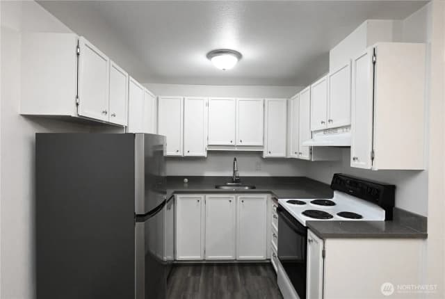Property photo for 3510 W Elmore Street, Seattle photo 4