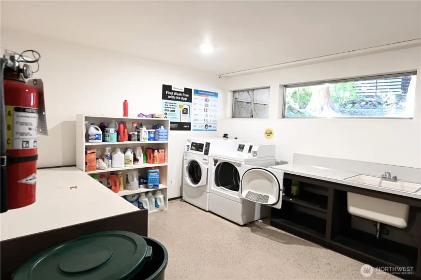 Property photo for 3510 W Elmore Street, Seattle photo 11