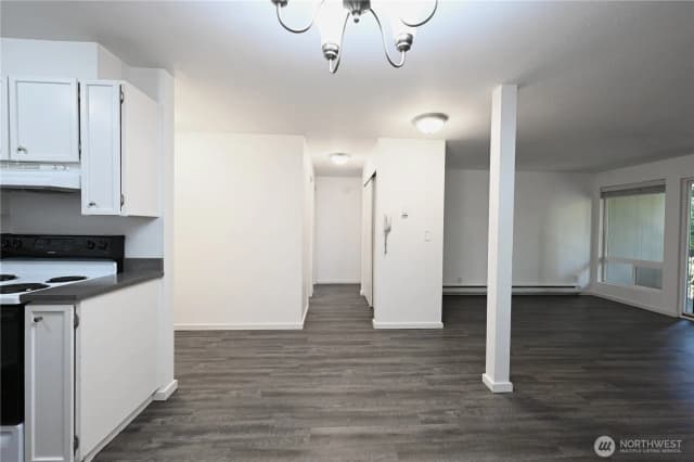 Property photo for 3510 W Elmore Street, Seattle photo 5