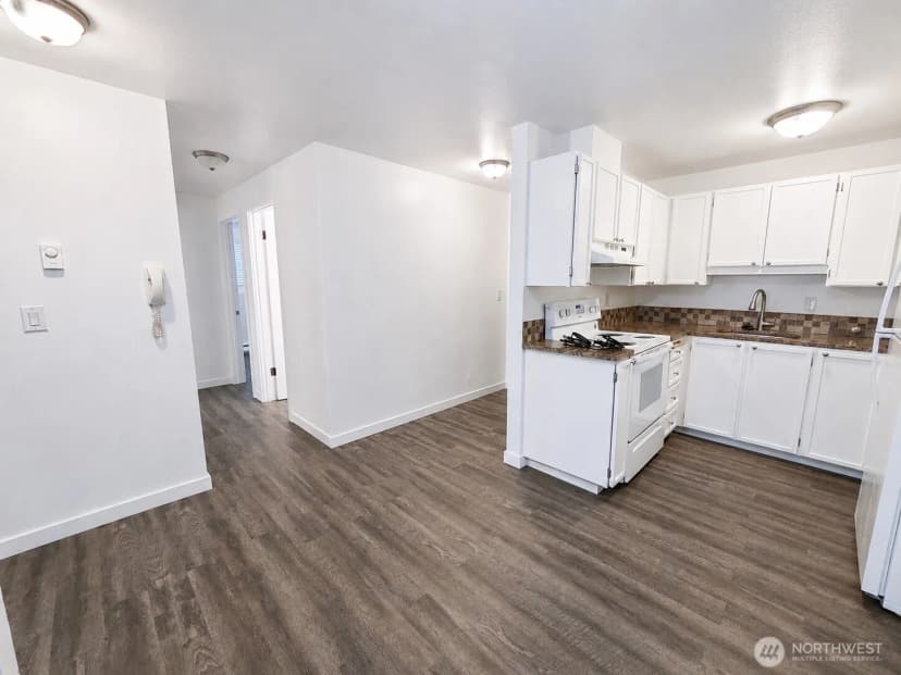Property photo for 3510 W Elmore Street, Seattle photo 18