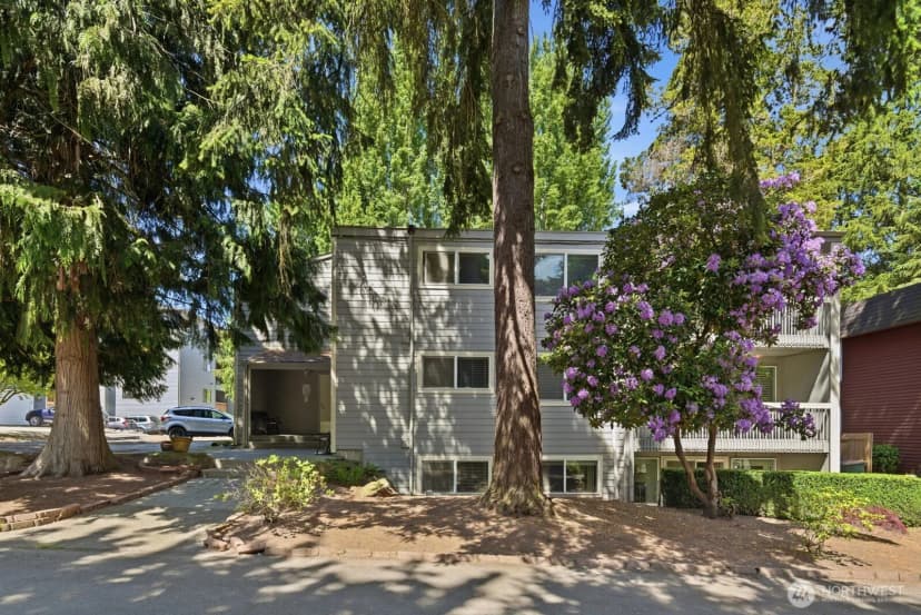 Property photo for 3510 W Elmore Street, Seattle photo 6