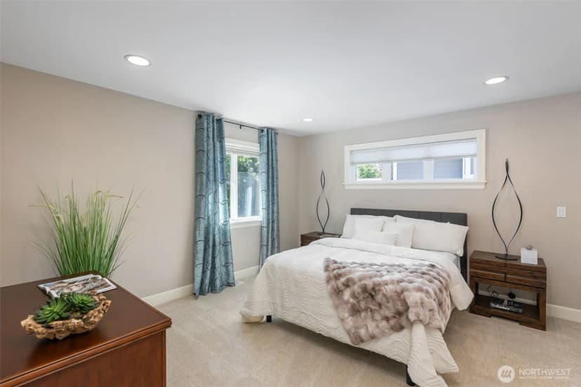 Property photo for 605 11th Avenue, Kirkland photo 30