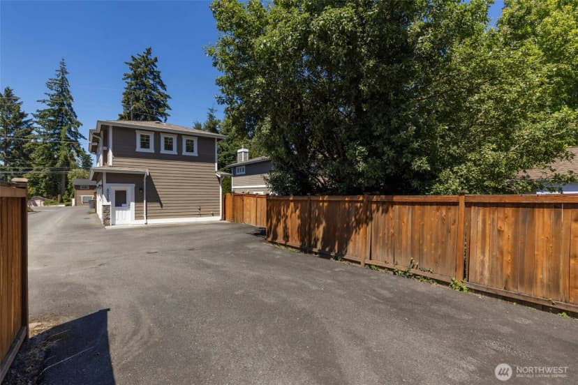 Property photo for 605 11th Avenue, Kirkland photo 37
