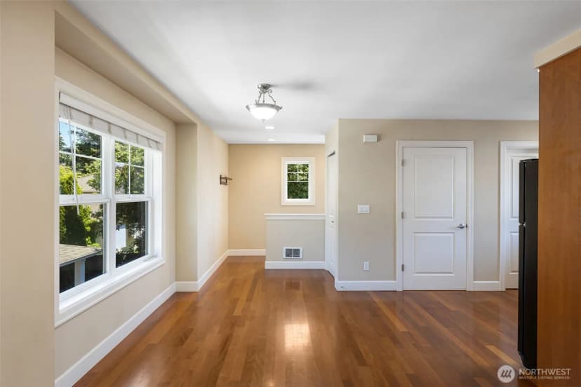 Property photo for 605 11th Avenue, Kirkland photo 35