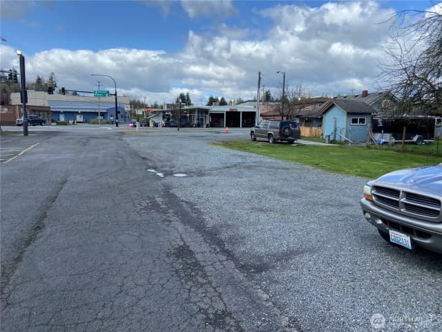 Property photo for 103 Washington, Eatonville photo 2
