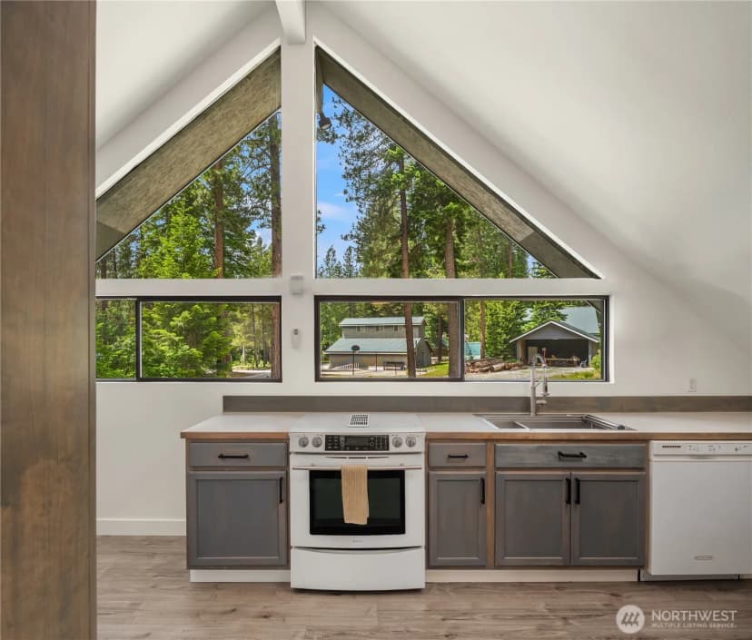 Property photo for 21005 Lower Chiwawa River Road, Leavenworth photo 4