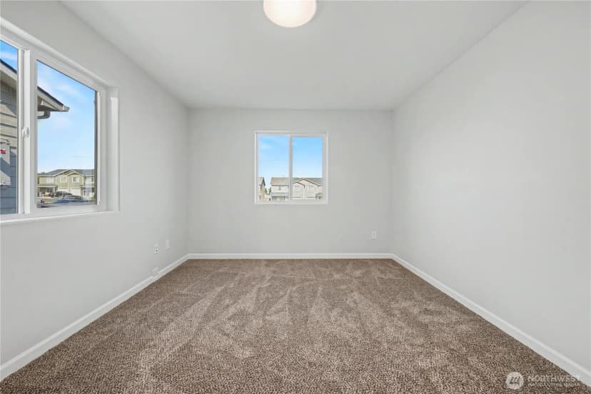 Property photo for 415 N Fifth Avenue, Connell photo 12