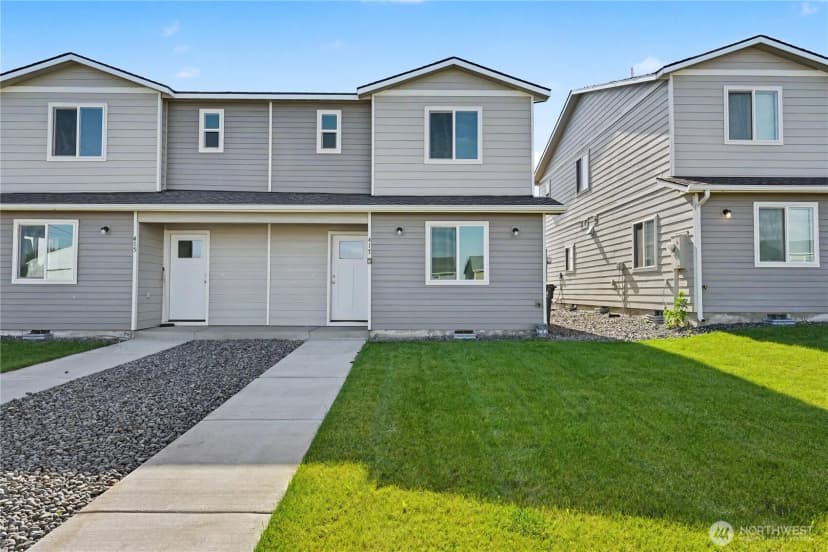 Property photo for 415 N Fifth Avenue, Connell photo 2