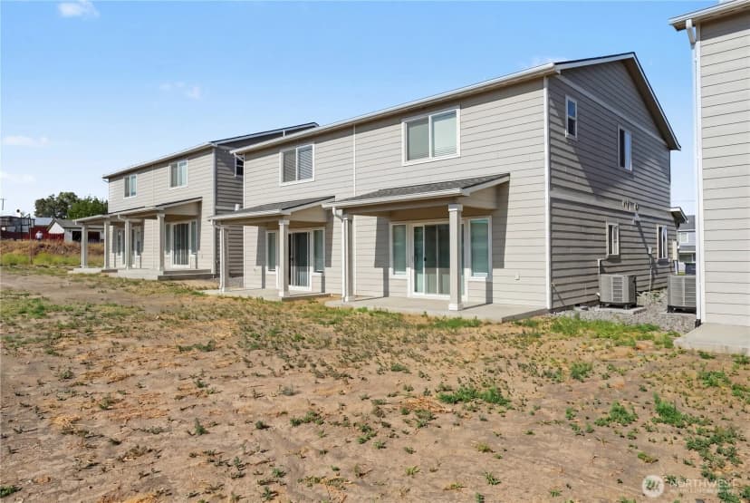 Property photo for 415 N Fifth Avenue, Connell photo 34