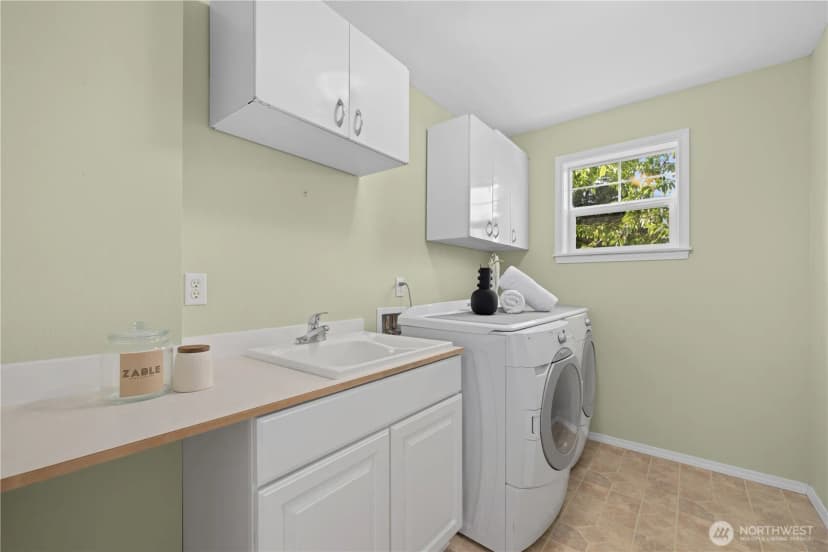 Property photo for 7539 33rd Avenue Ne, Seattle photo 23