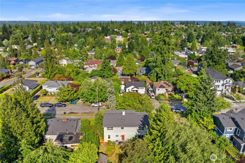 Property photo for 7539 33rd Avenue Ne, Seattle photo 27