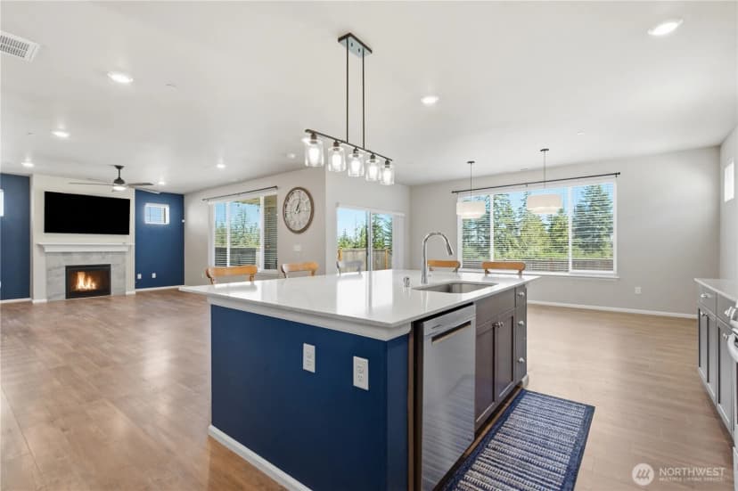 Property photo for 1170 Baker Heights Loop, Bremerton photo 6