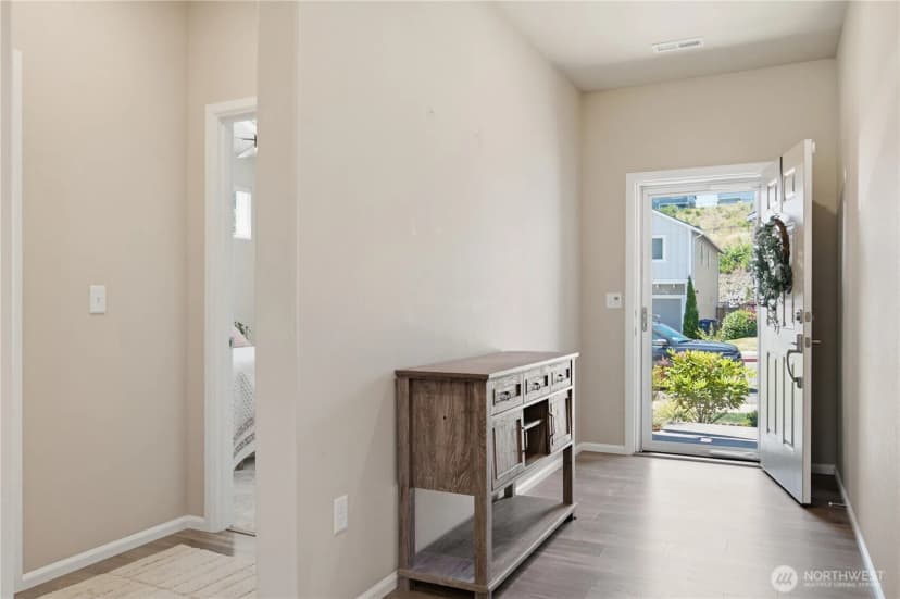 Property photo for 1170 Baker Heights Loop, Bremerton photo 15