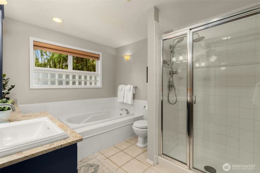 Property photo for 6183 Ne 187th Place, Kenmore photo 23