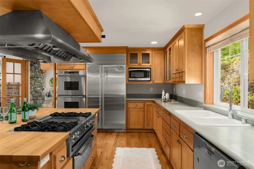 Property photo for 6183 Ne 187th Place, Kenmore photo 15