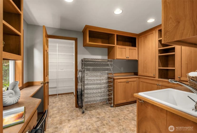 Property photo for 6183 Ne 187th Place, Kenmore photo 17