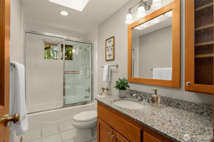 Property photo for 6183 Ne 187th Place, Kenmore photo 29