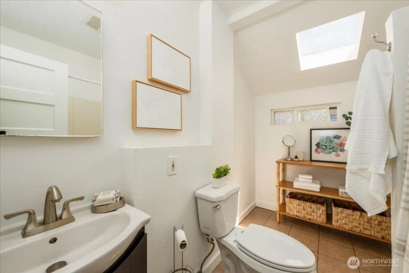 Property photo for 1419 S 129th Street, Burien photo 25