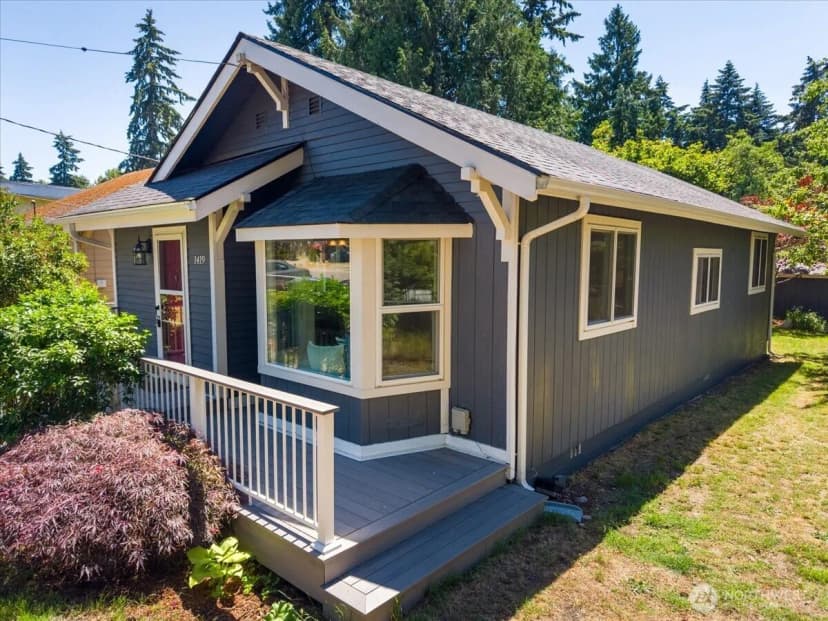 Property photo for 1419 S 129th Street, Burien photo 4