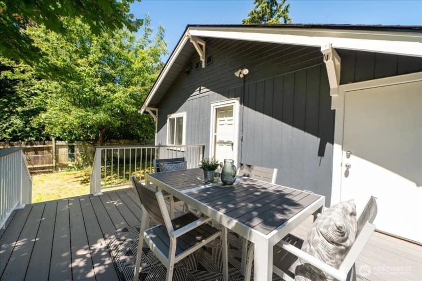 Property photo for 1419 S 129th Street, Burien photo 32